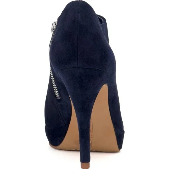 Vince Camuto Women's Inkwell Leather Closed Pointed Toe High Heel Elvin Bootie - Picture 3 of 8